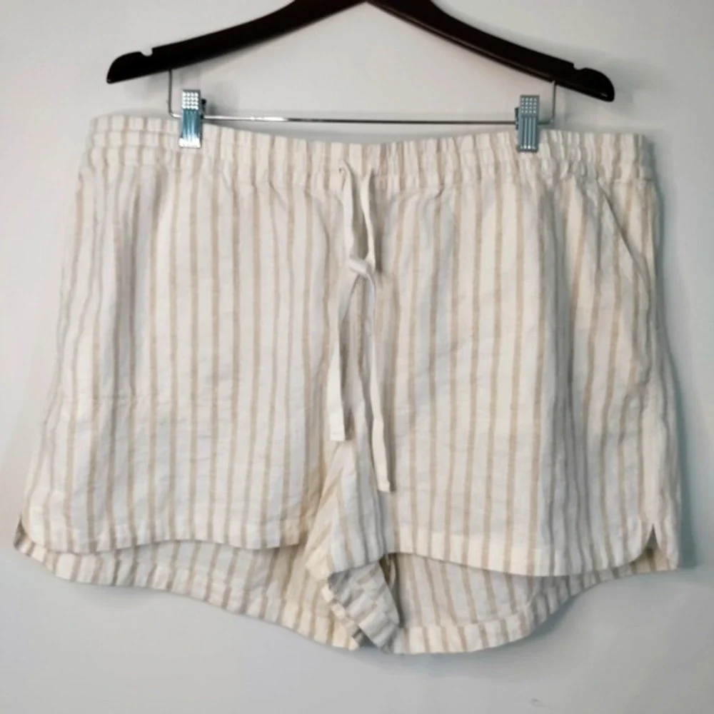 J. Crew coastal beach