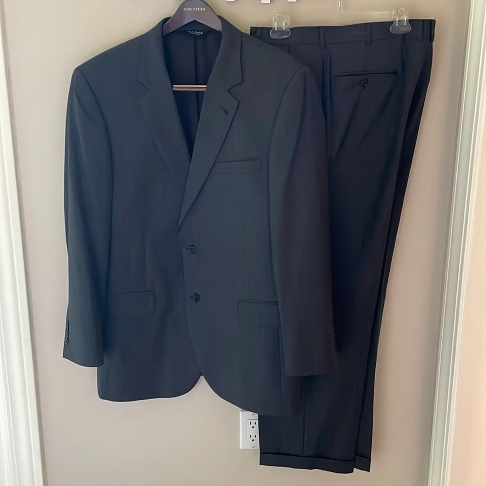 Jos A Bank Wool 2 Button 2 Piece Men's Suit 43L Dark Grey Stripe 38 x 31