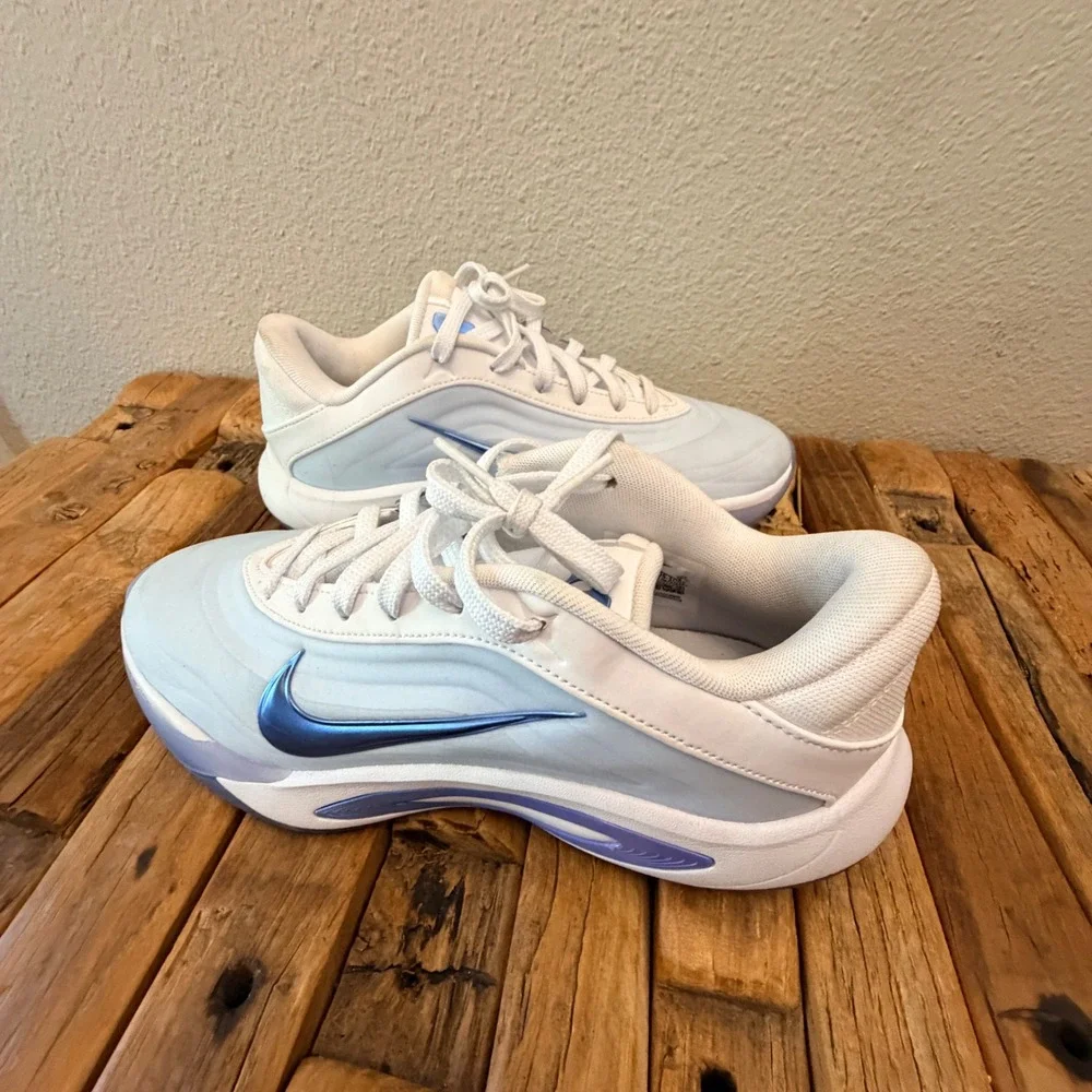 Nike prominent cosmic