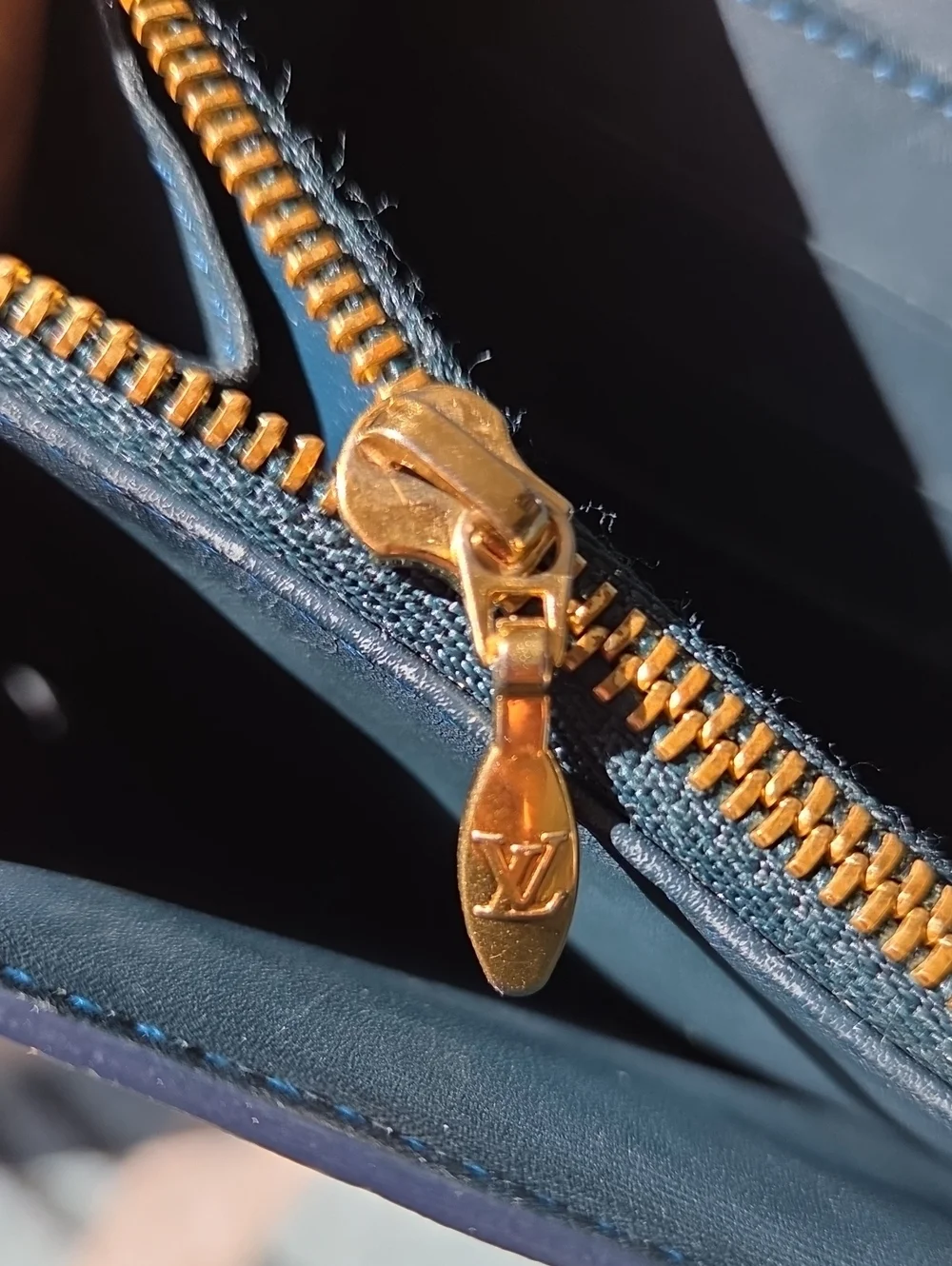 Louis Vuitton authentic euc