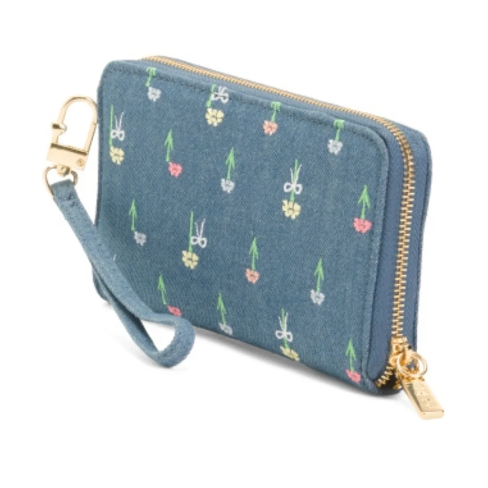 Betsey Johnson product details