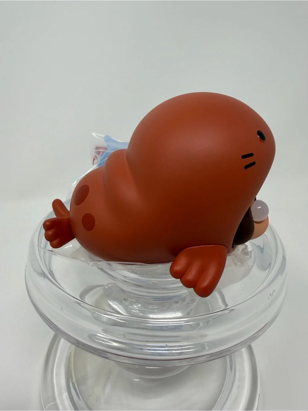 POP MART walrus love brown
