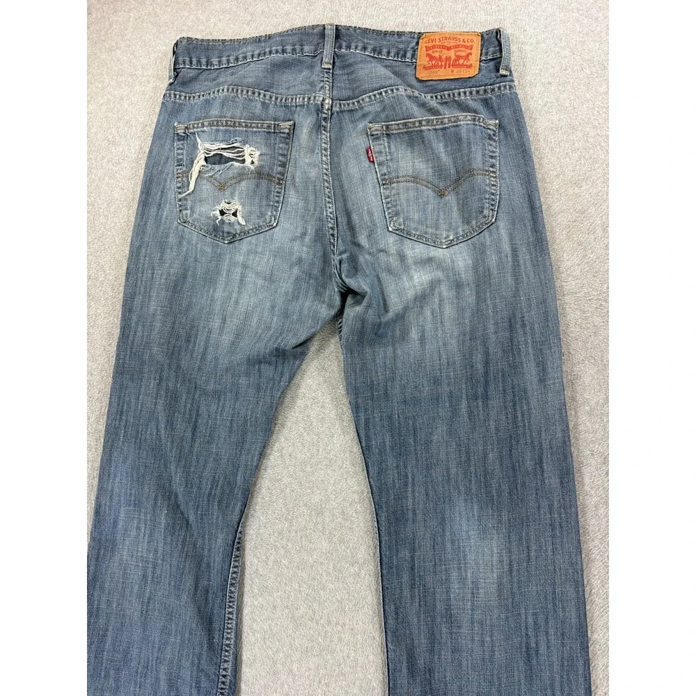 Levis lightning fast