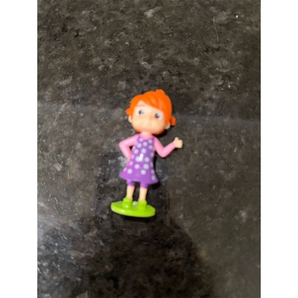 CoComelon Friends & Family 5-Piece Action Figure Set for Kids 3+‎