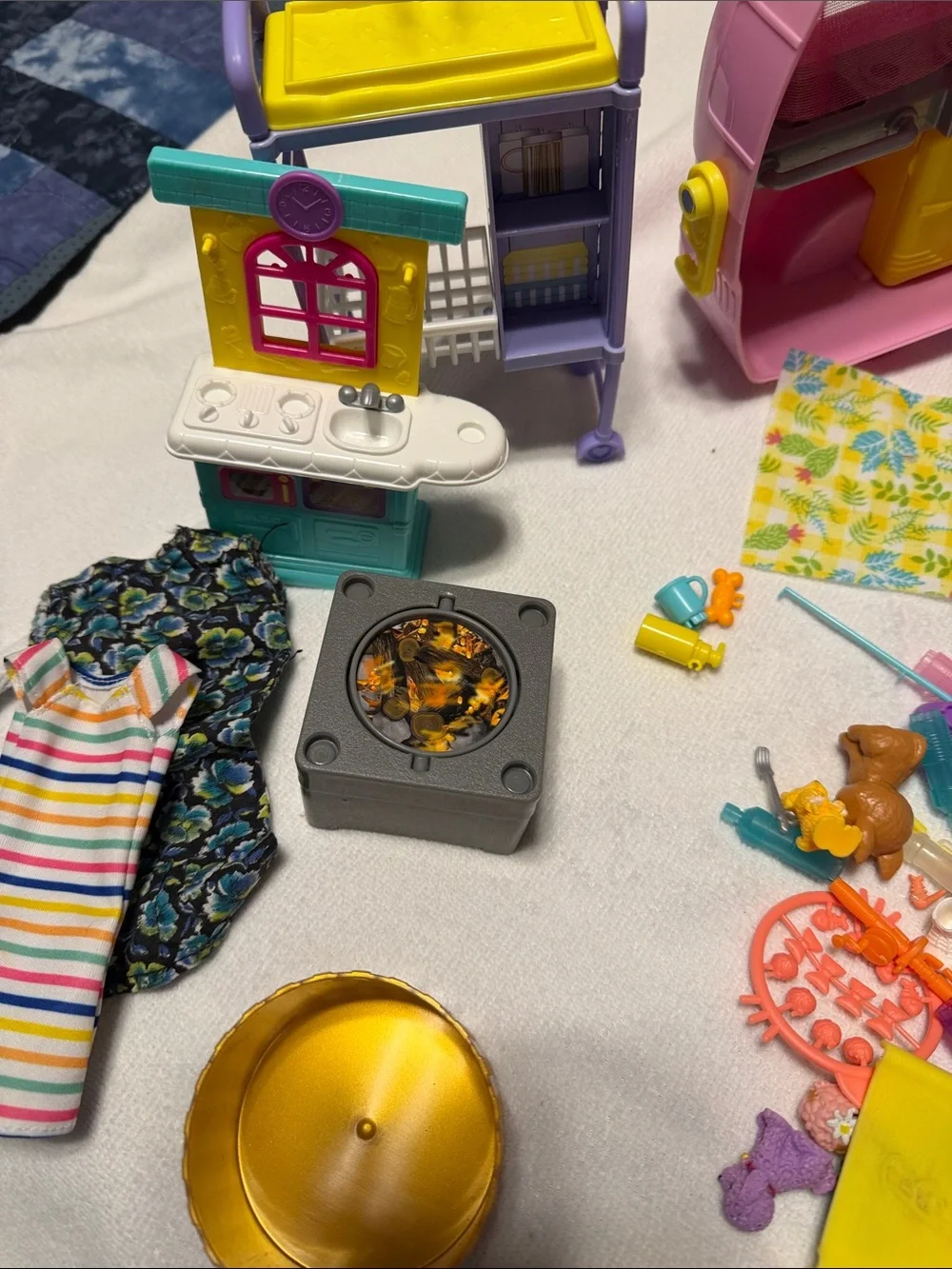 Barbie-HUGE LOT
