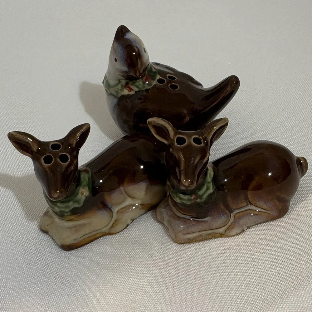 vintage ceramic deer salt and pepper shaker, part of a Fox & Deer Holly Berries‎