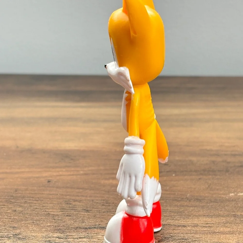 SEGA Sonic The Hedgehog Bend Ems Tails Bendable Poseable Toy Action Figure 2022