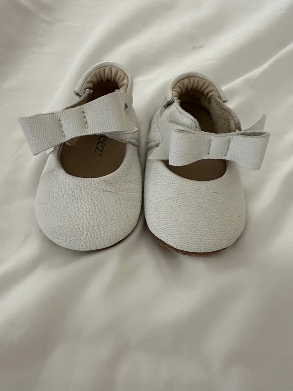 Robeez White Mary Jane Bow Leather Baby Shoes