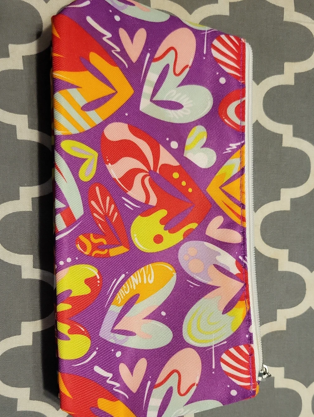 Clinique floral logo bold