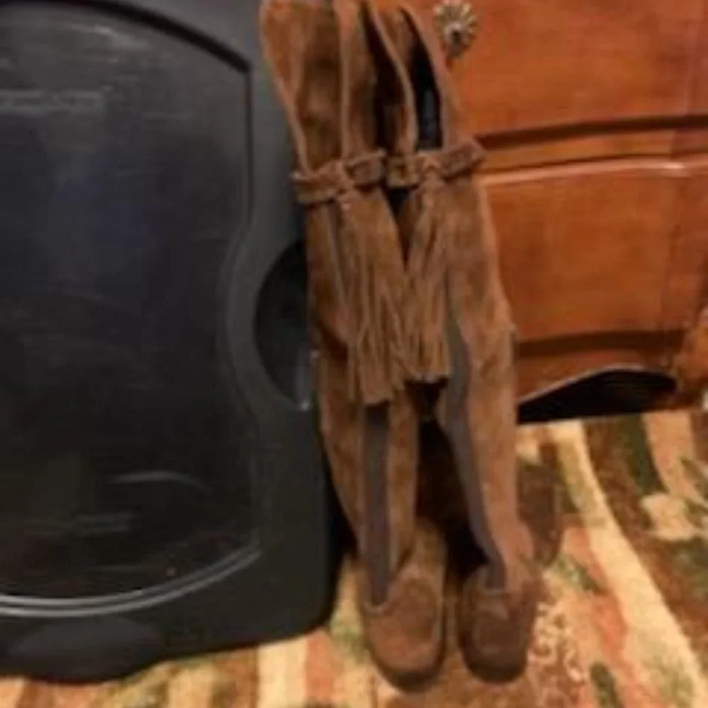 Frye new tag