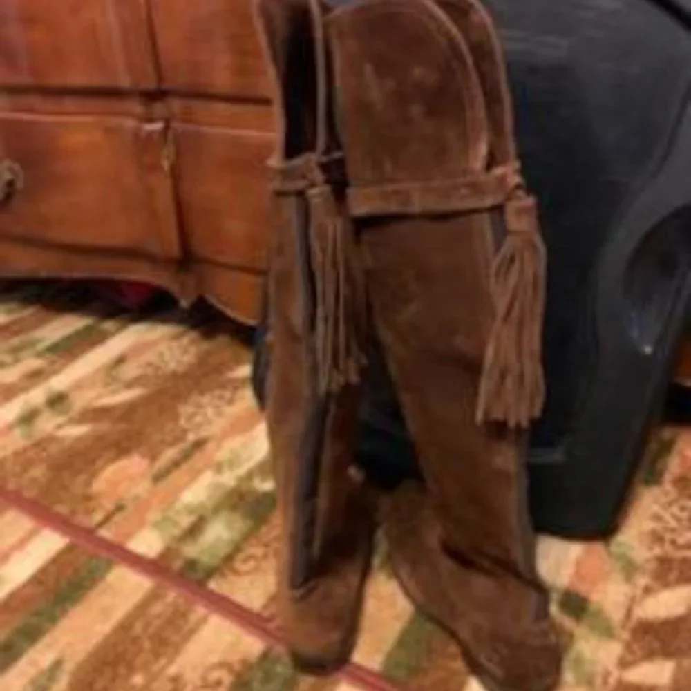 Frye new tag