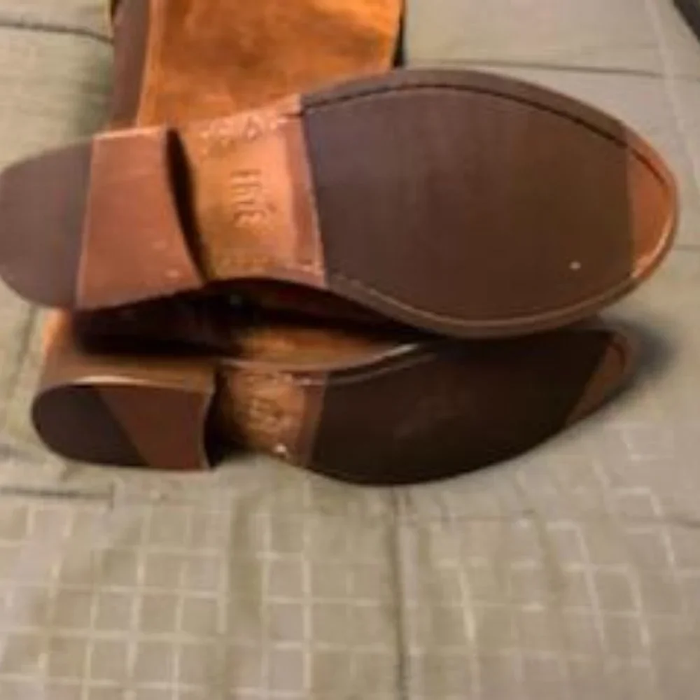 Frye new tag