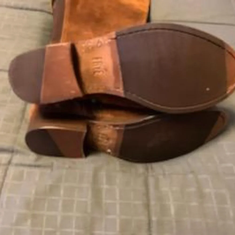 Frye new tag