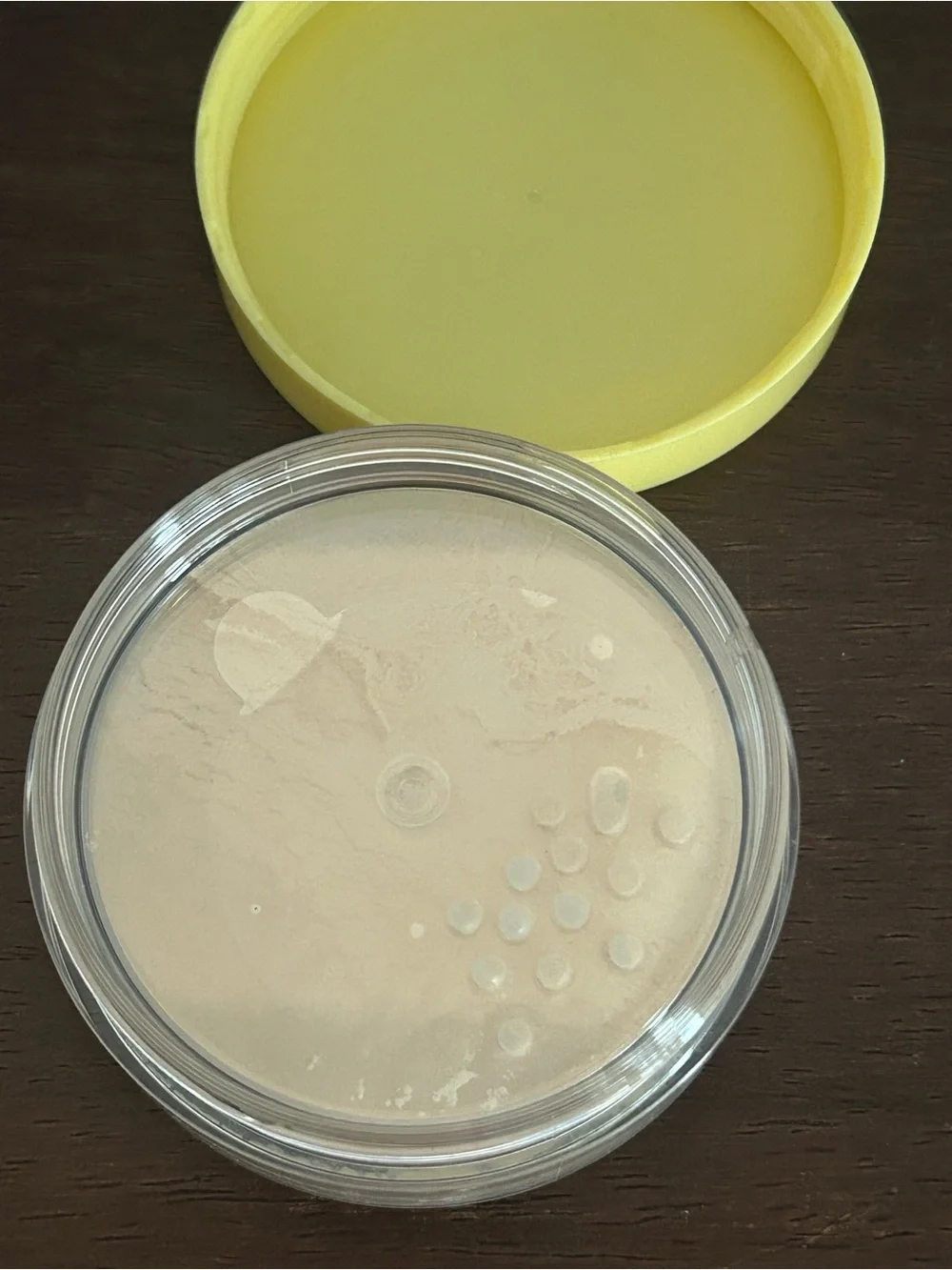 Maybelline Lasting Fix Setting Powder - Banana