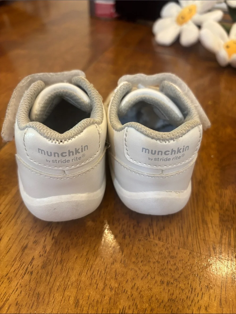 Stride Rite easy hook