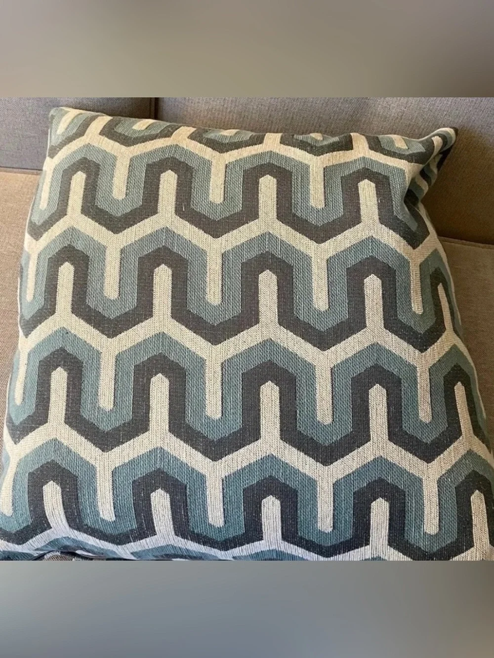 N/A throw blue