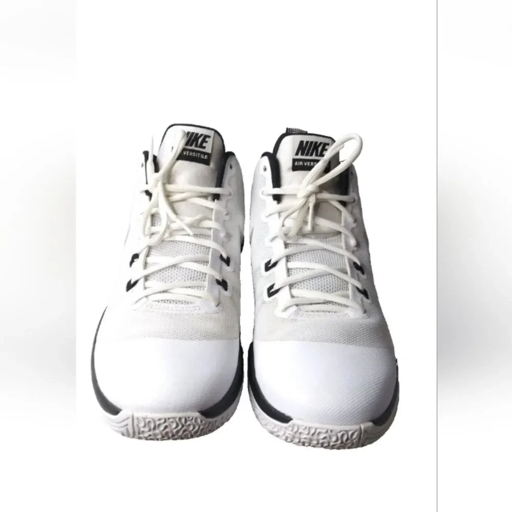Nike air versitile