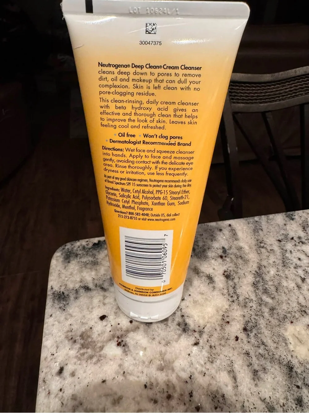 Neutrogena oil free