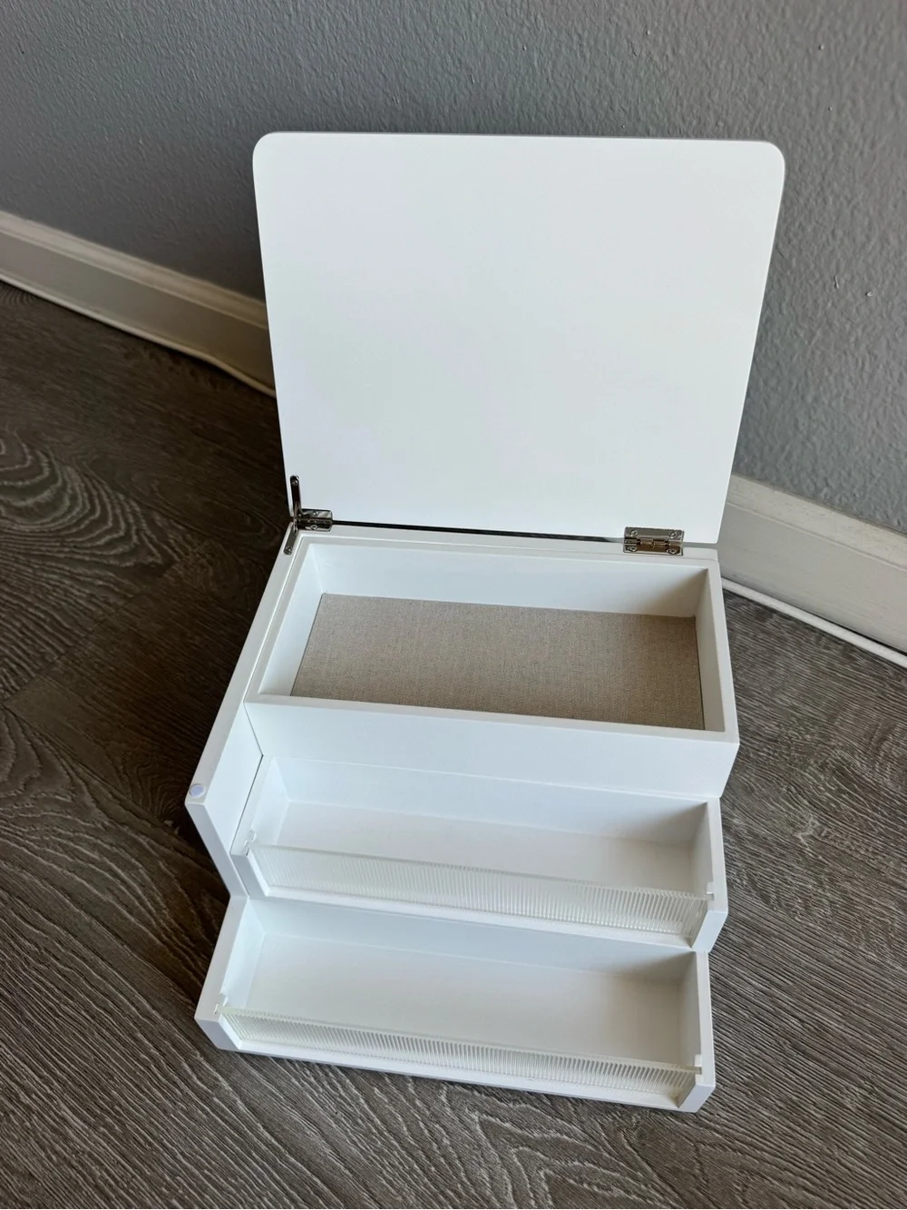 Umbra malibu storage