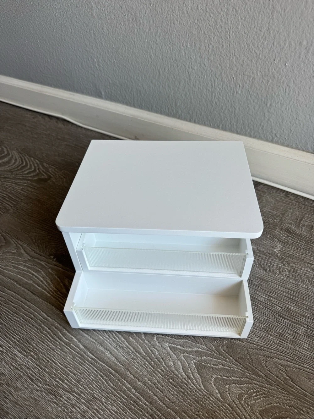 Umbra malibu storage