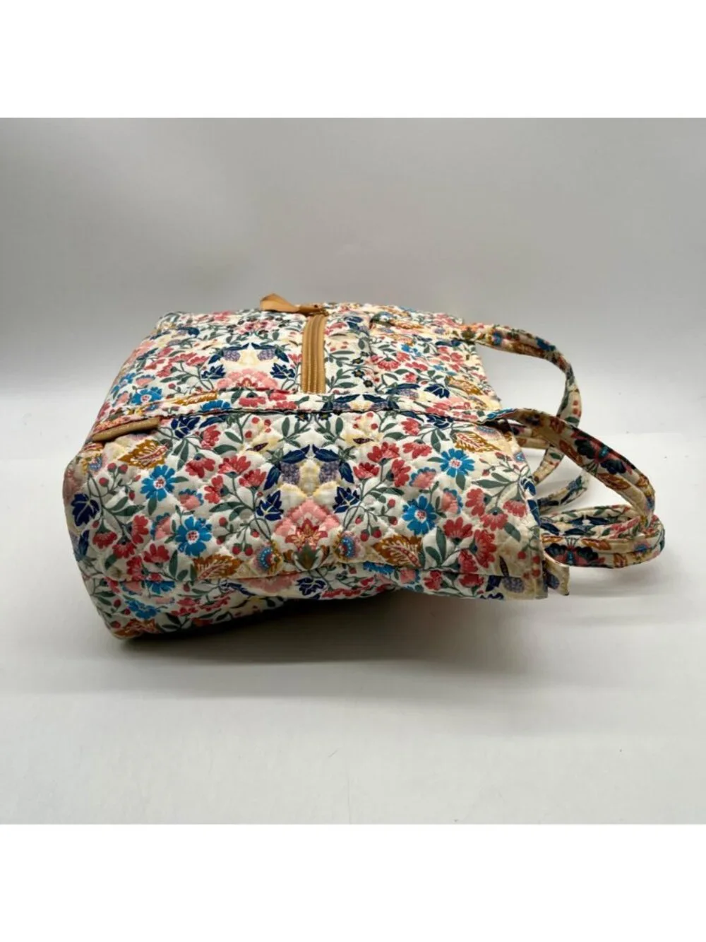 Unbranded bright cheerful