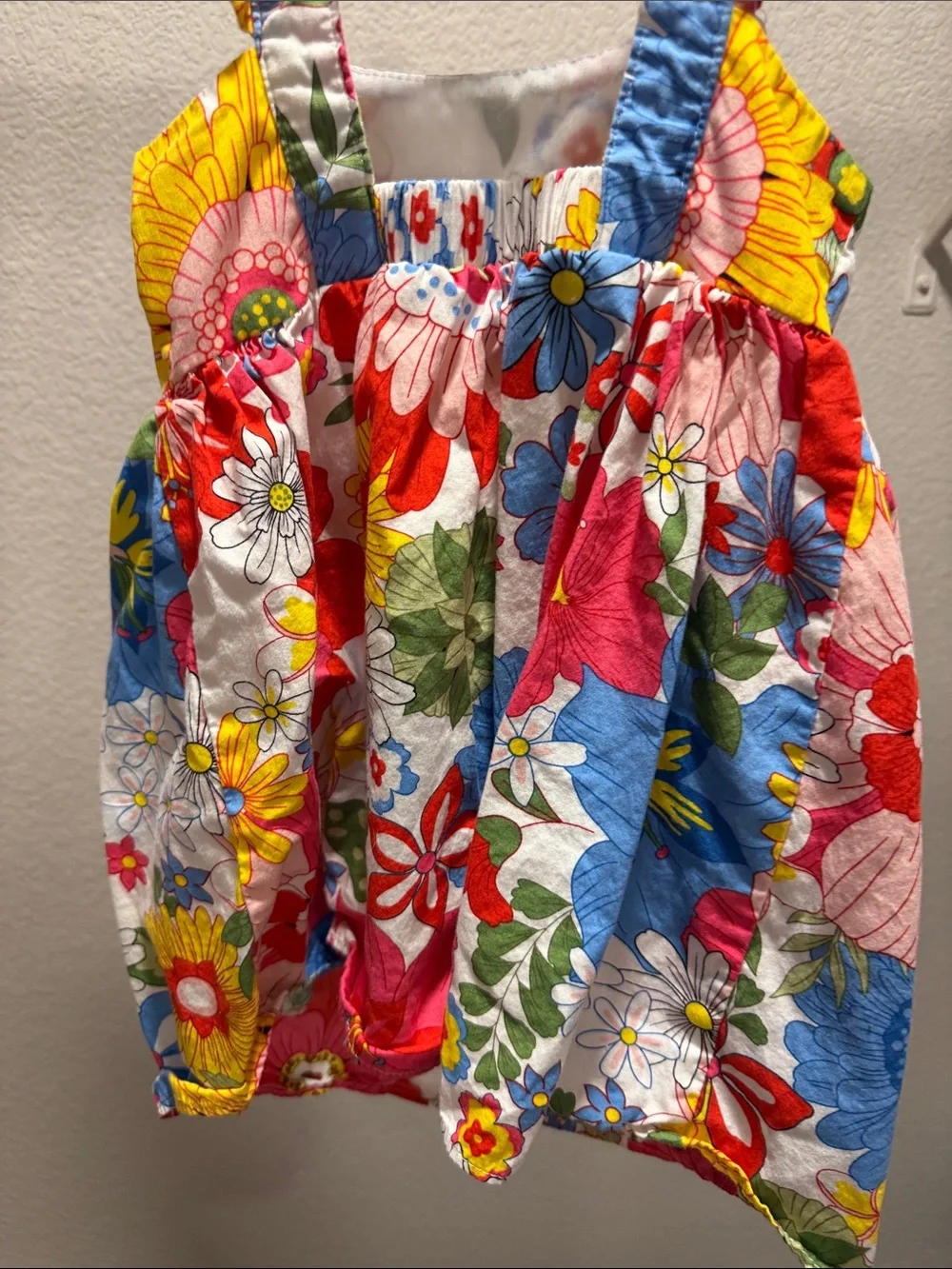 Counting Daisies bright sleeveless