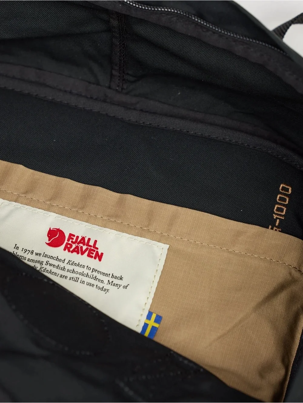 Fjallraven completely black