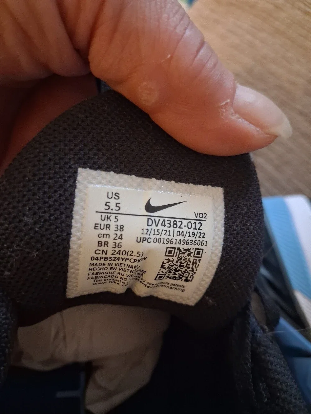 Nike mesh movement cushioning