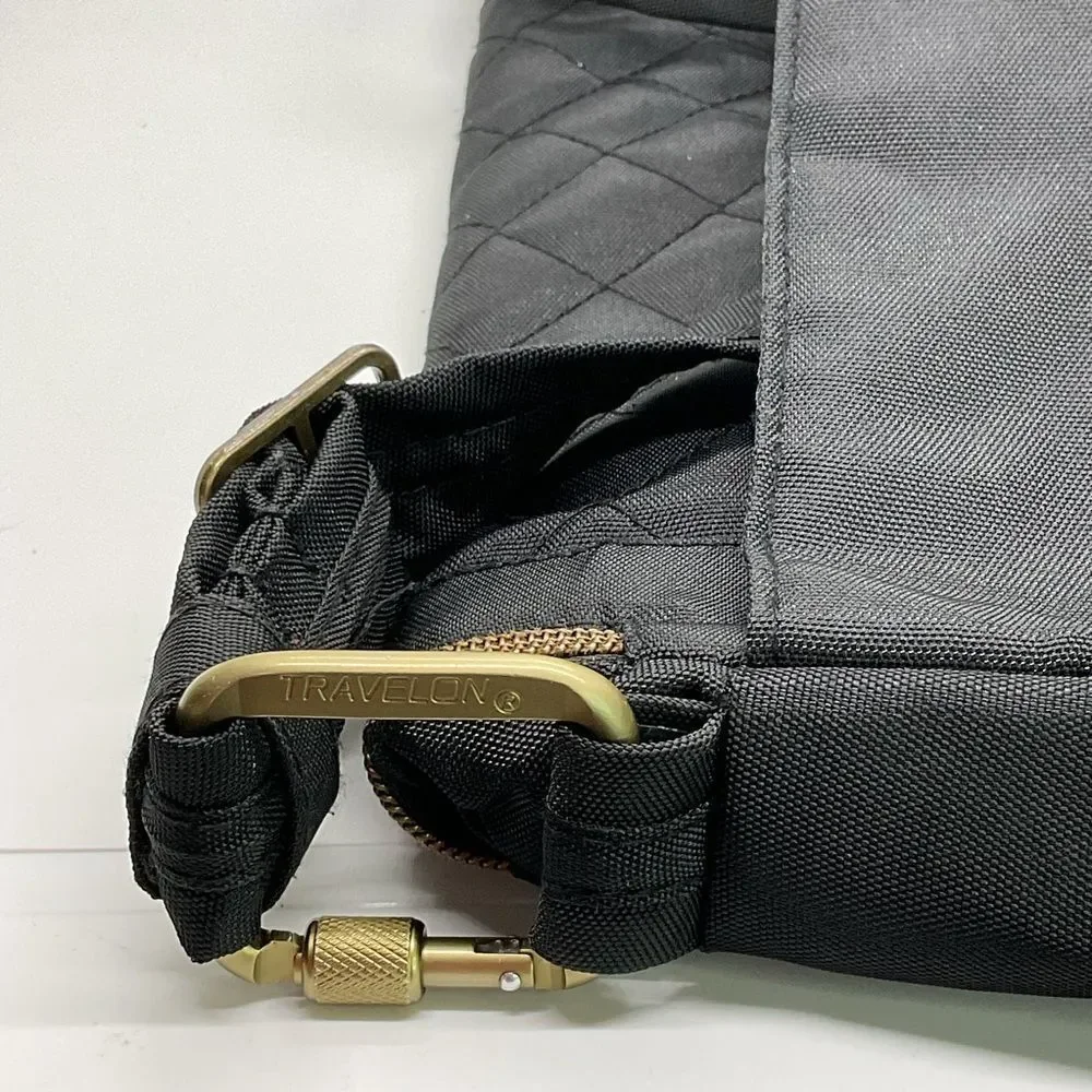 Travelon this quilted