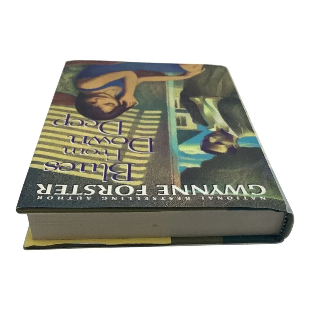 Dafina Books wear preowned