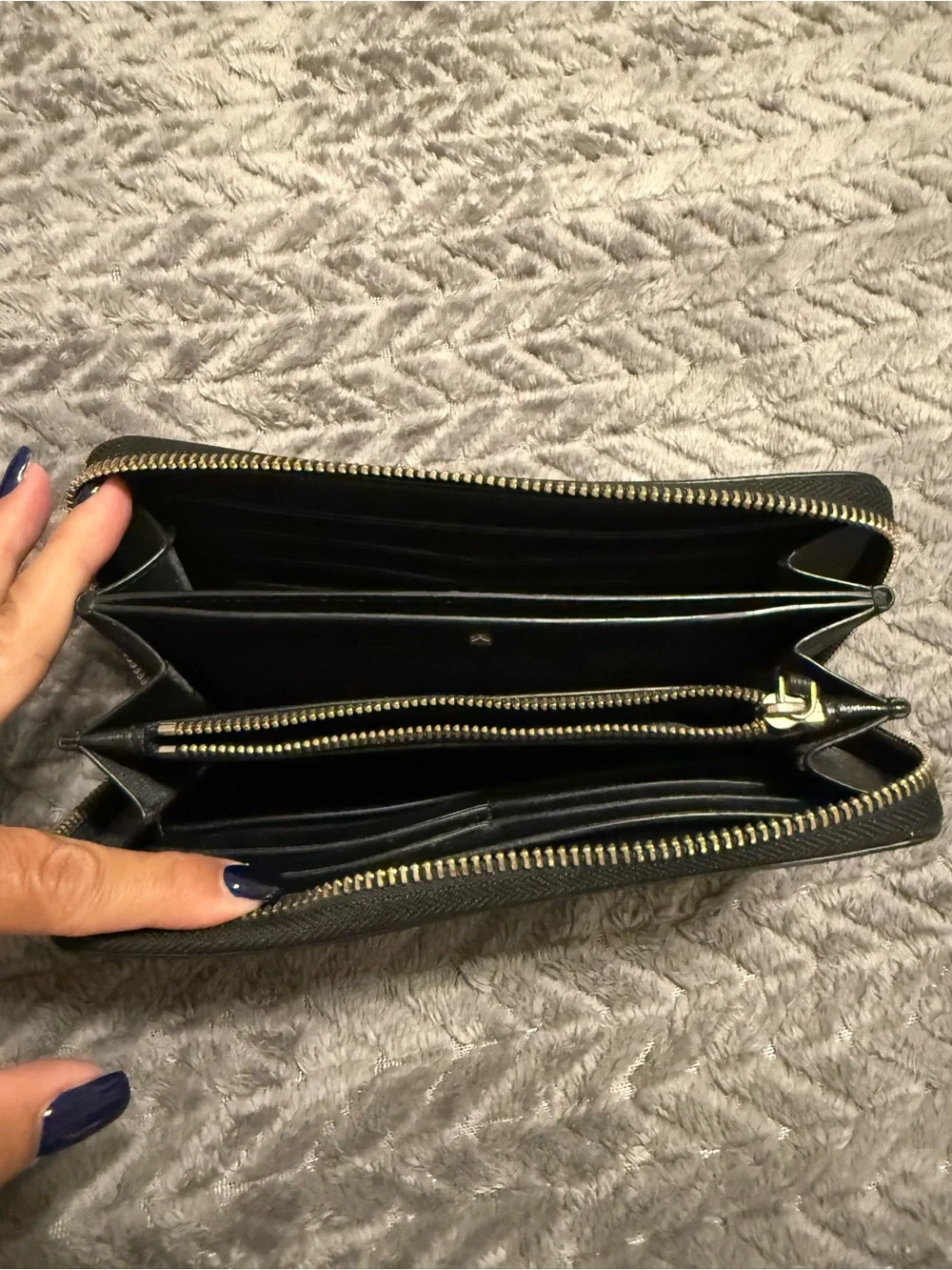 kate spade classic zip