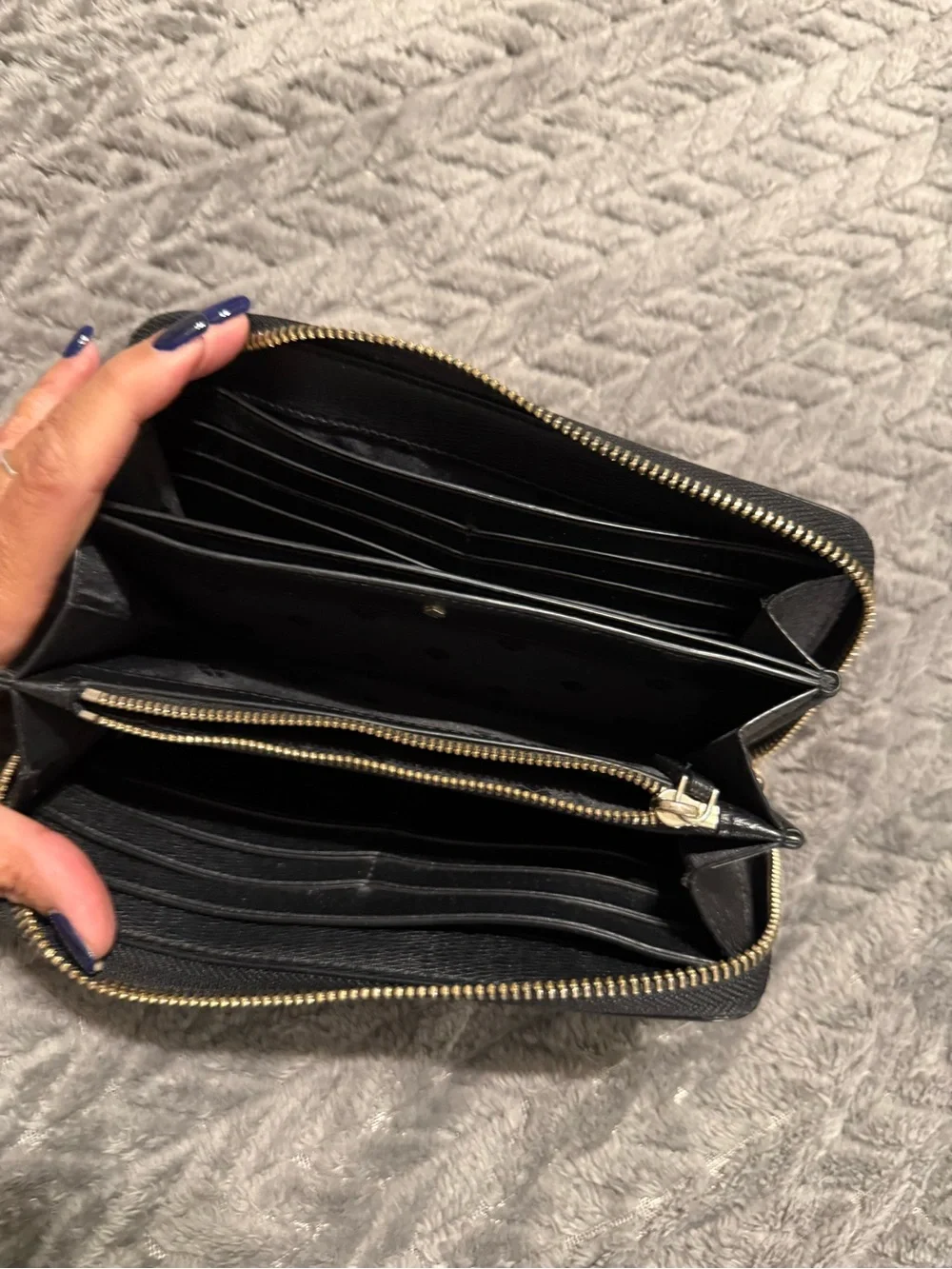 kate spade classic zip