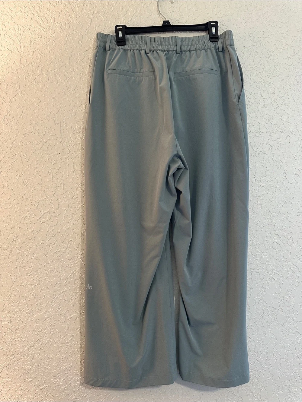 ALO Yoga effortless wide