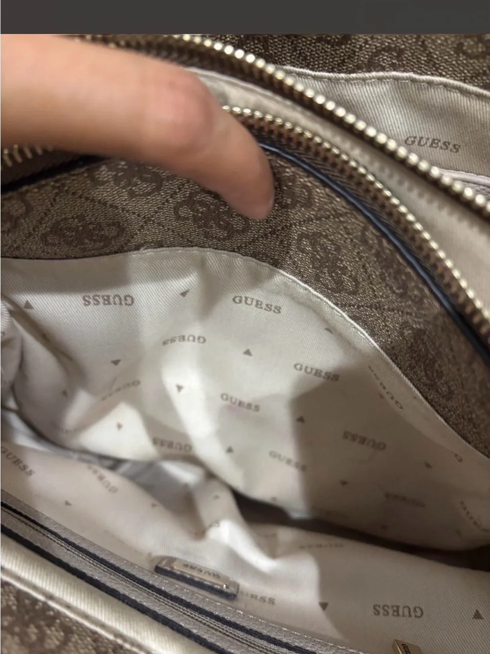 Guess classic handbag