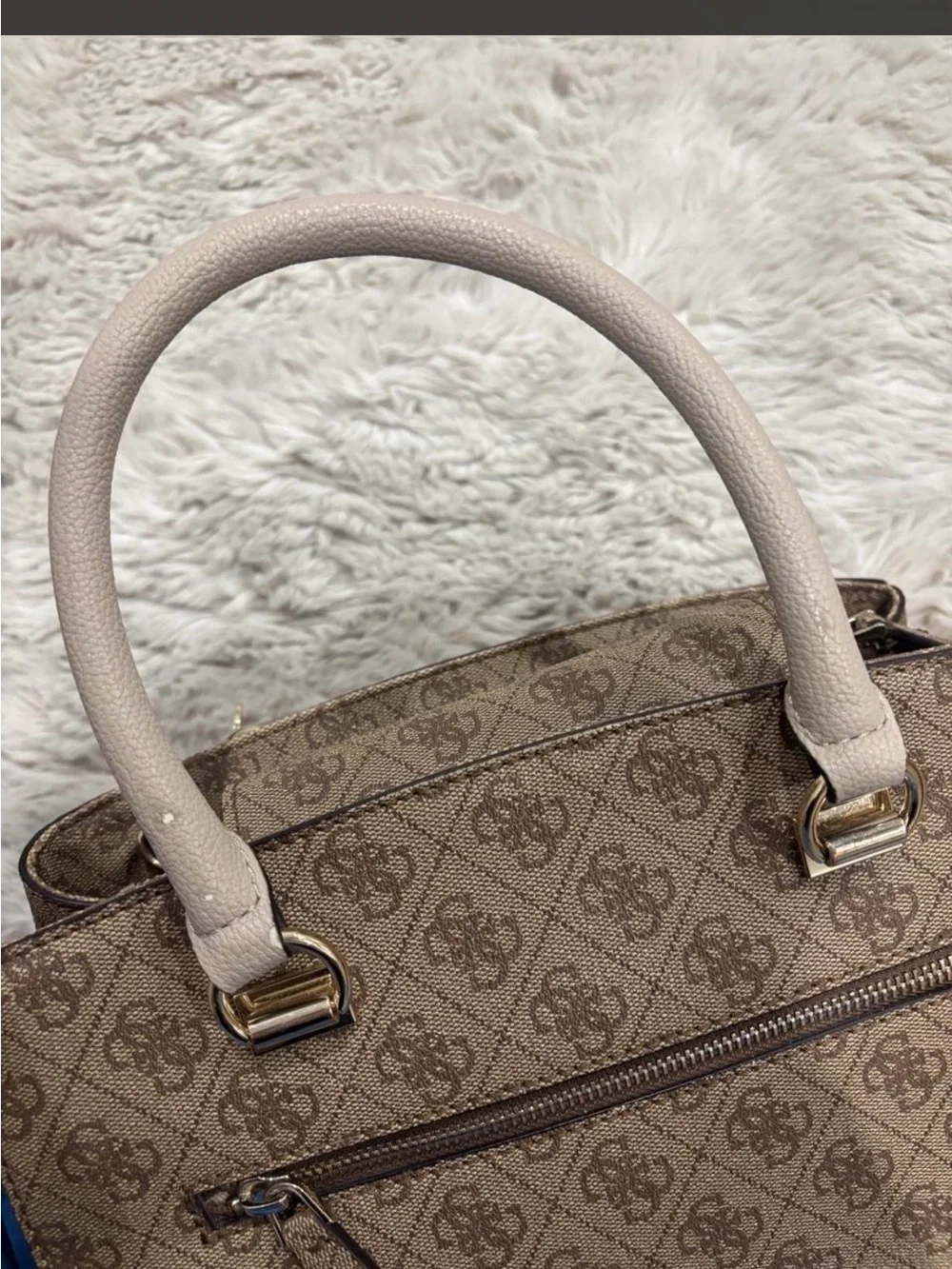Guess classic handbag