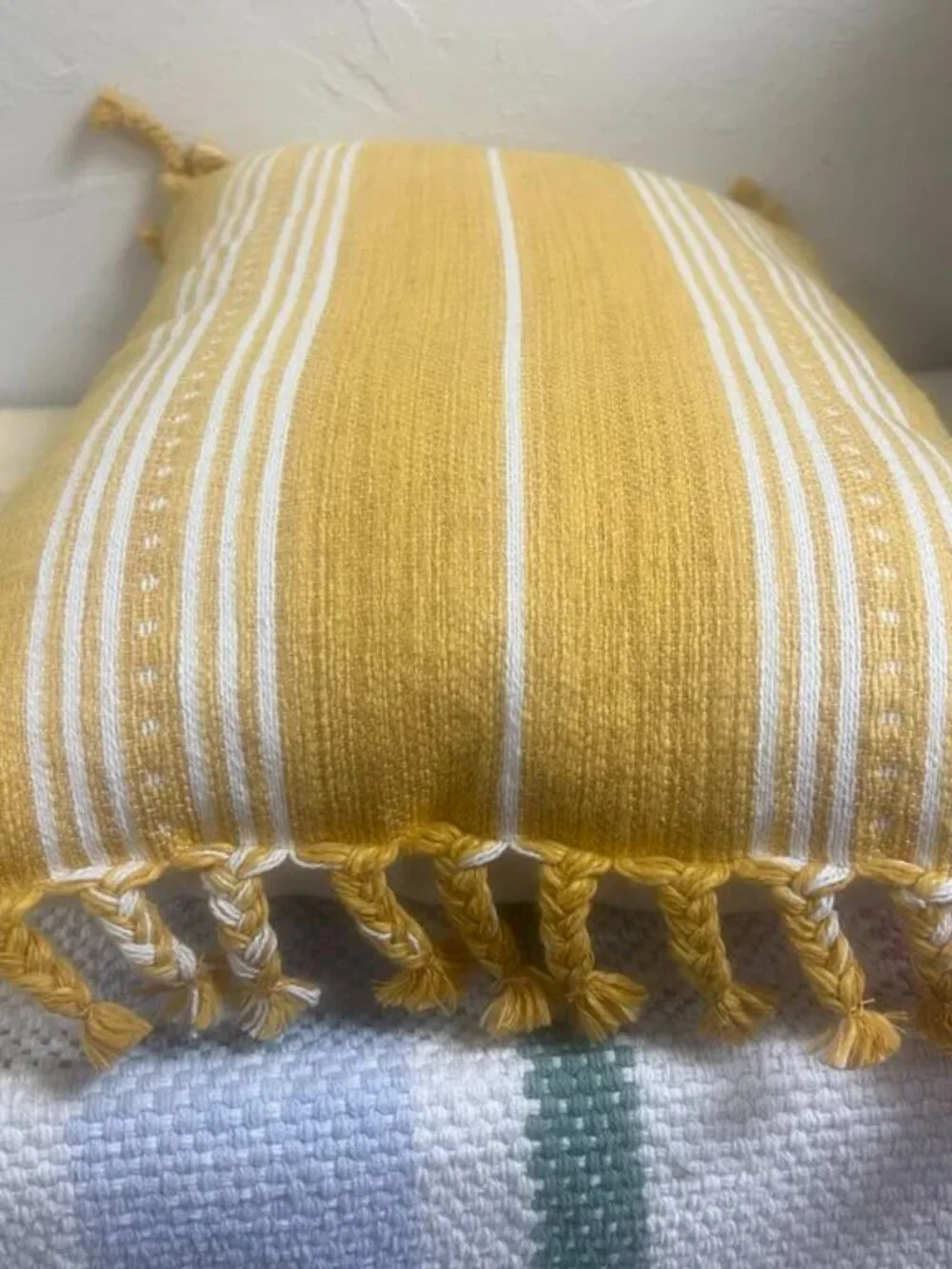 Threshold gold dark stripe