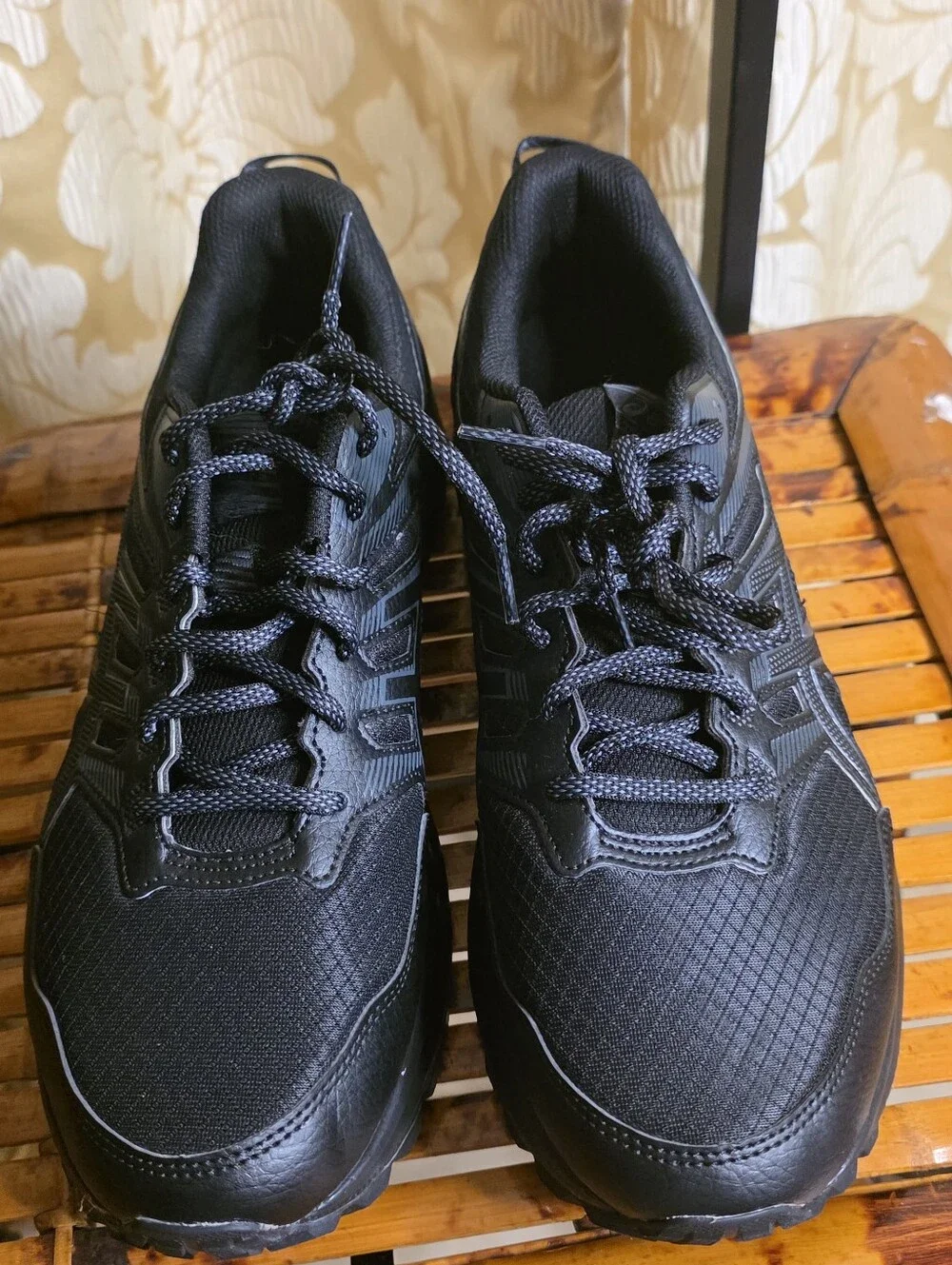 Asics Trail Scout's Men Sneakers Size 11.5 New Without Box