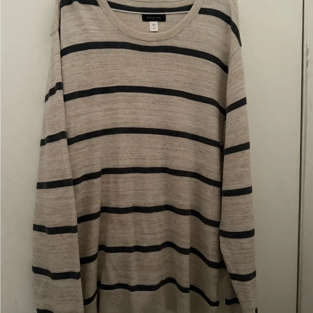 Structure Beige and Black Knitwear