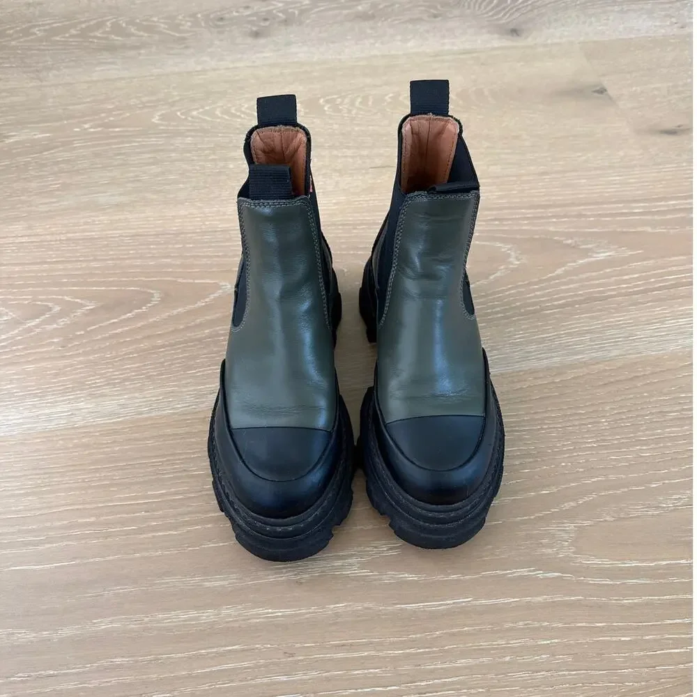 Ganni lug sole
