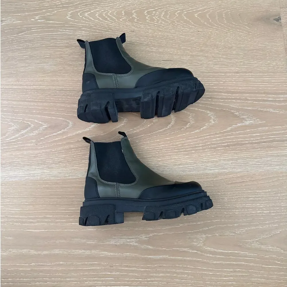 Ganni lug sole