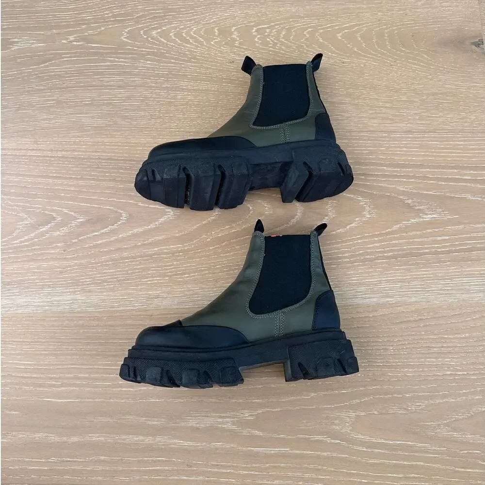 Ganni lug sole