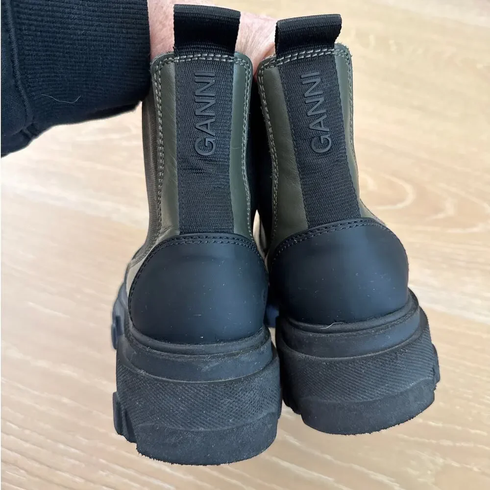Ganni lug sole