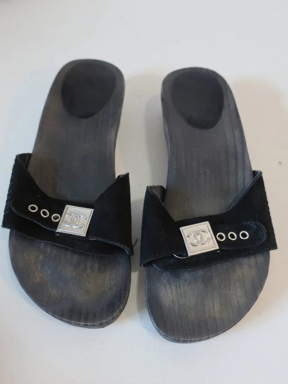 CHANEL authentic women