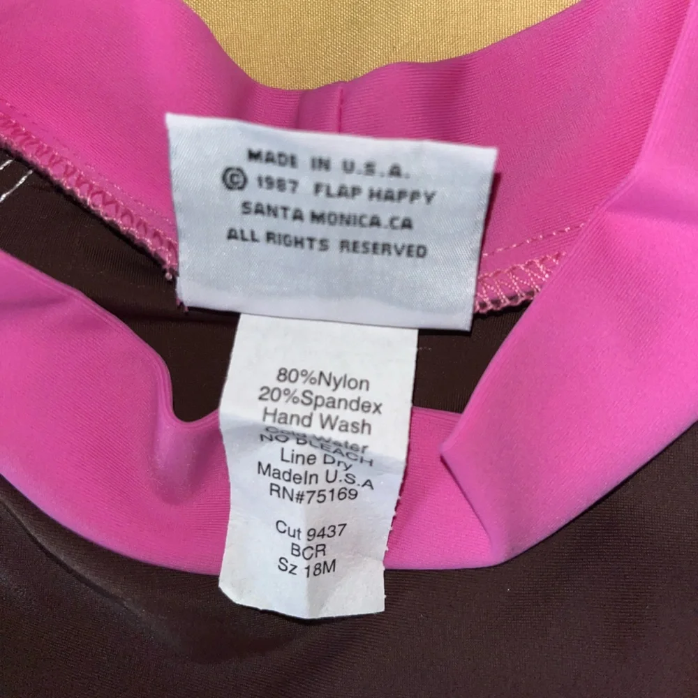 Flap Happy playful rashguard