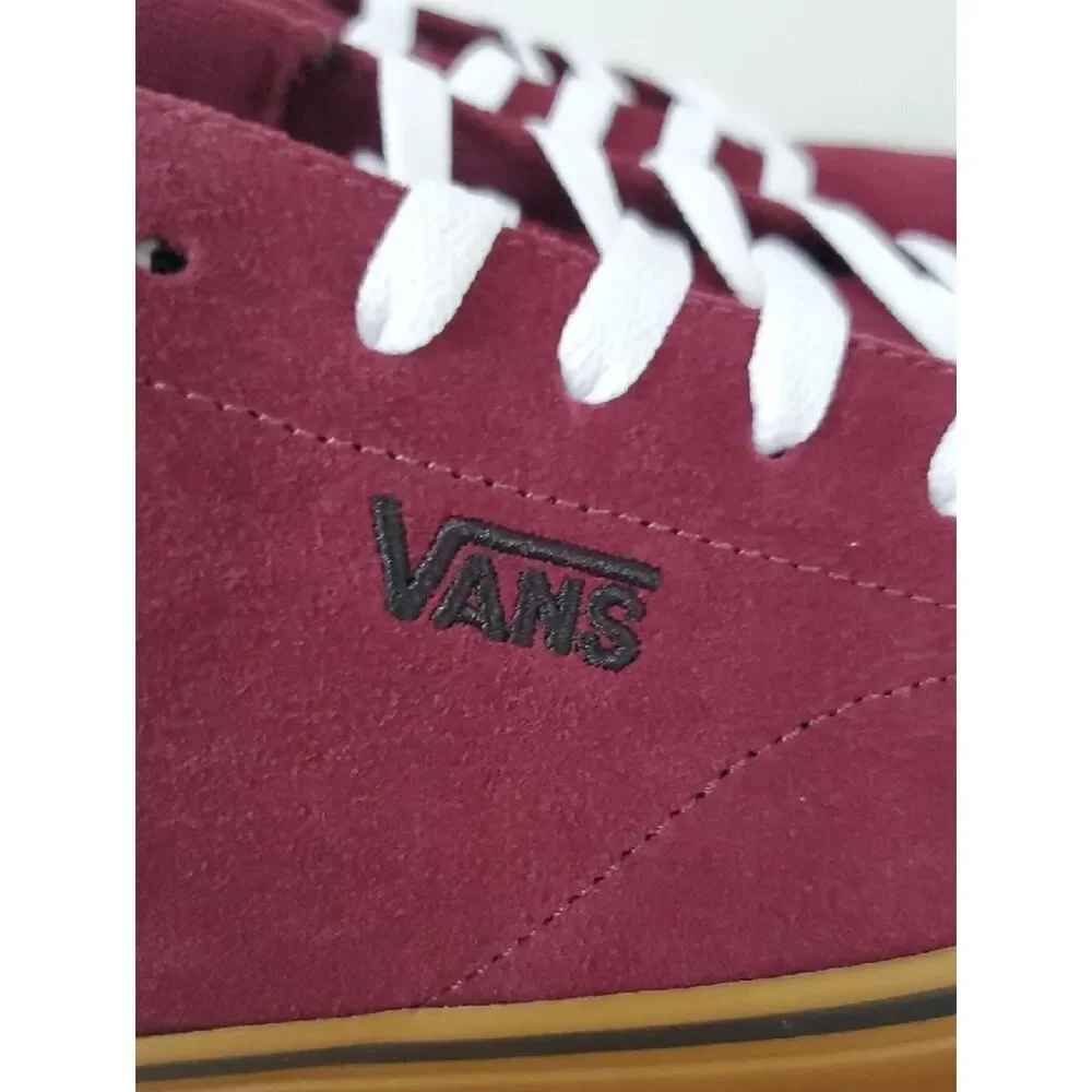 Vans closure up