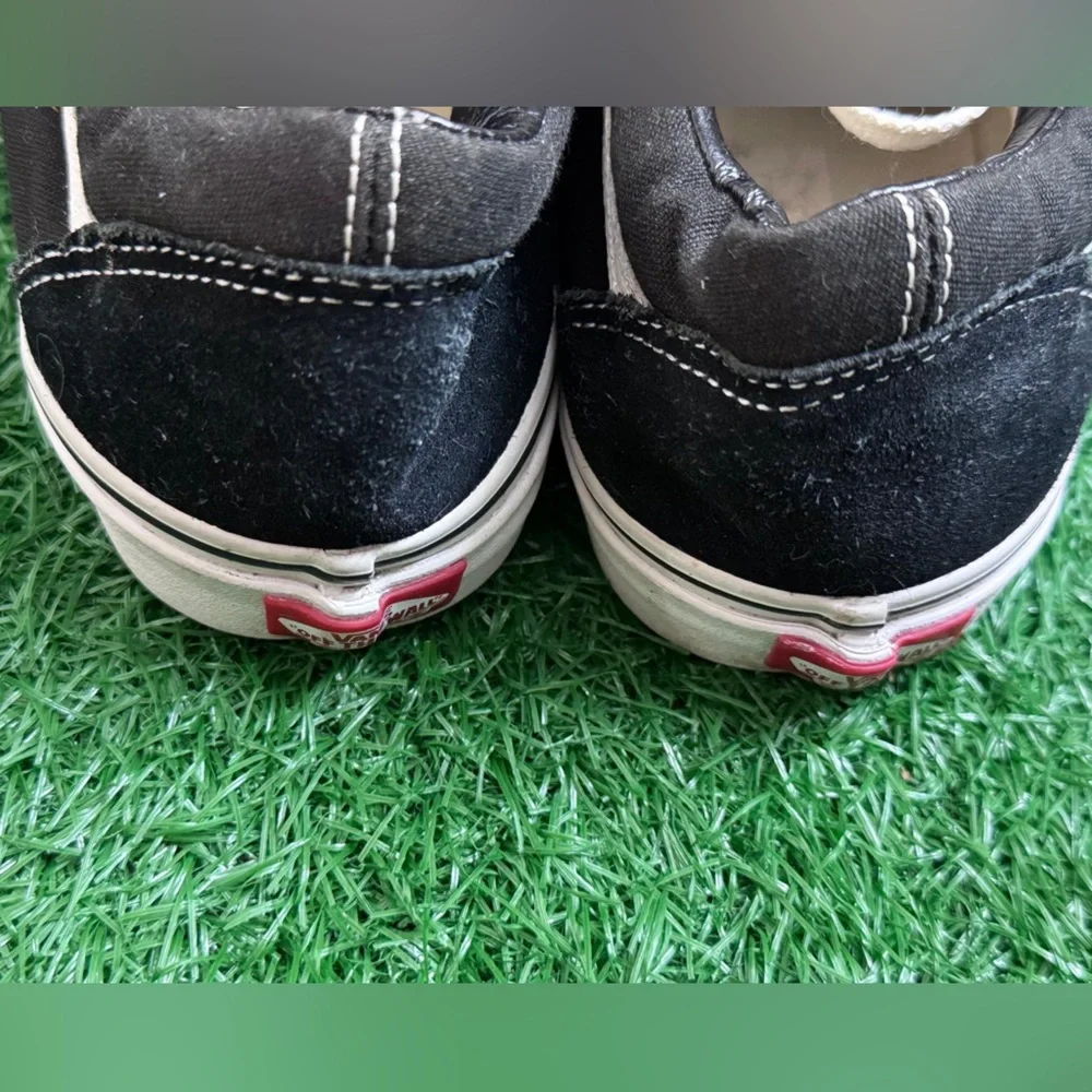Vans black wear used