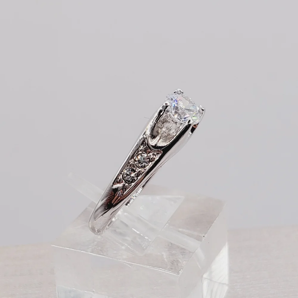 Round Brilliant Cut Simulated Diamond Silver Tone Ring