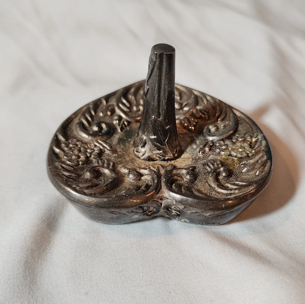 N/A shaped ring