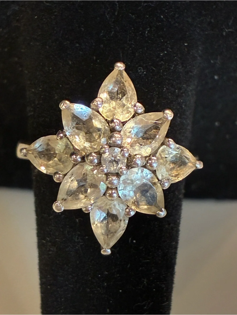 925 Sterling Silver Cluster Ring Size 7  - Women