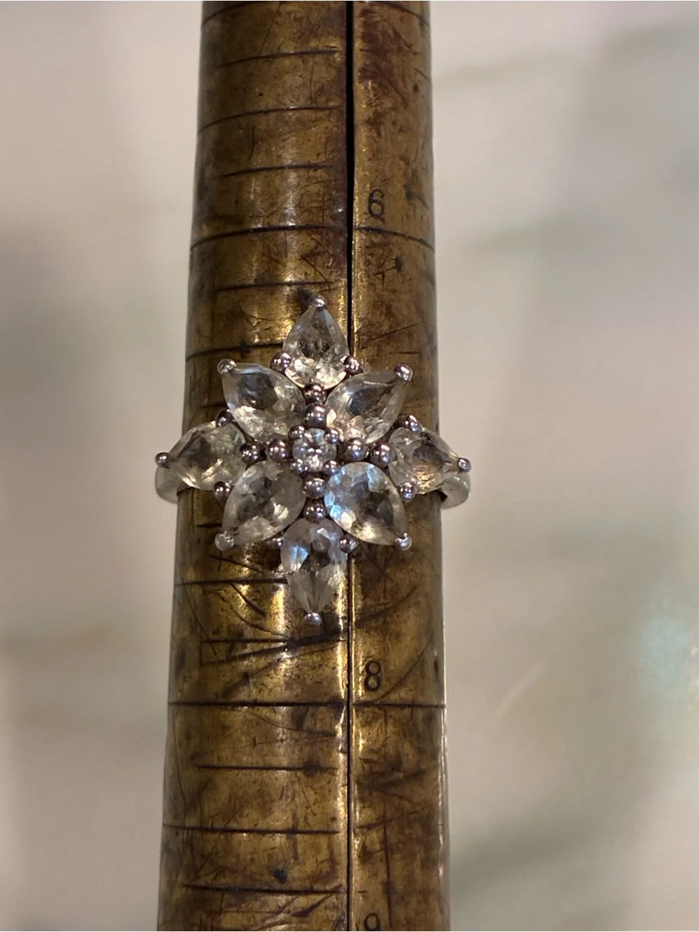925 Sterling Silver Cluster Ring Size 7  - Women